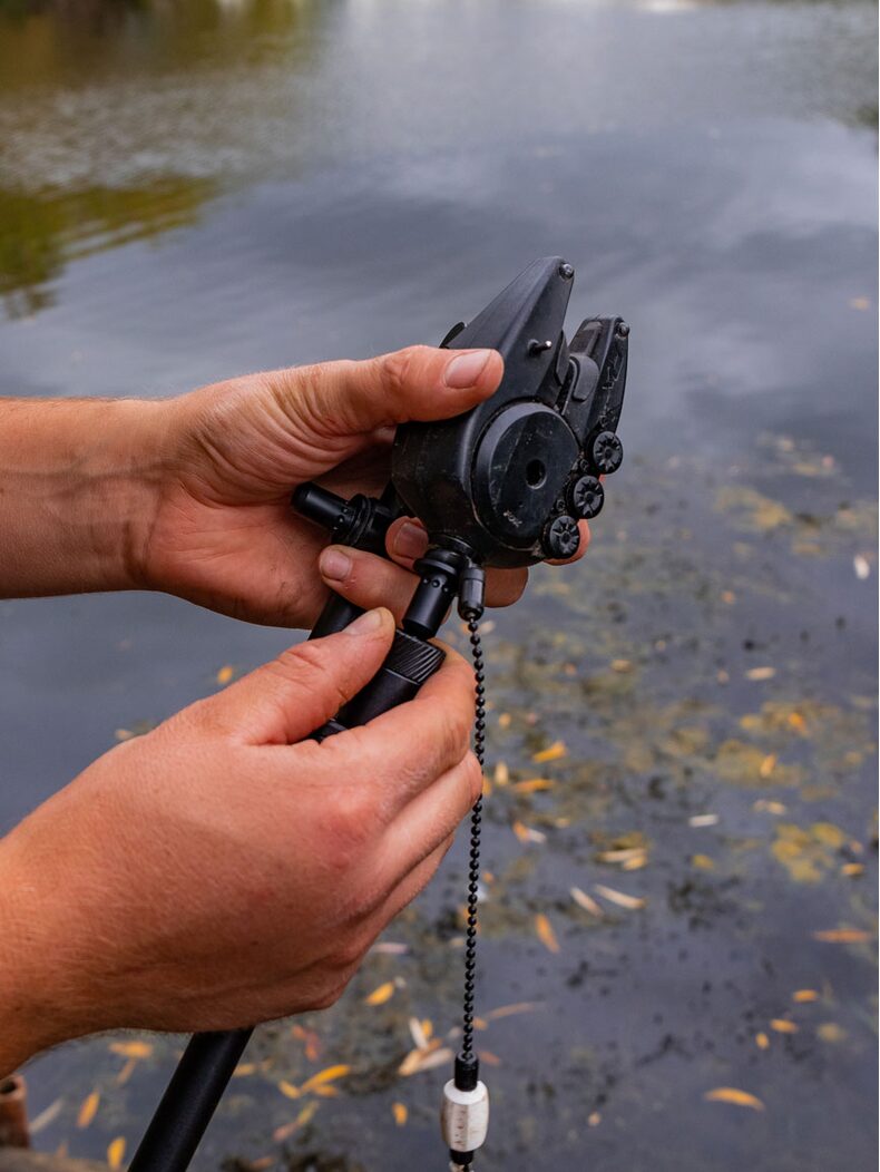 Стойка FOX Black Label QR Bankstick — фото 17 — CARPshop
