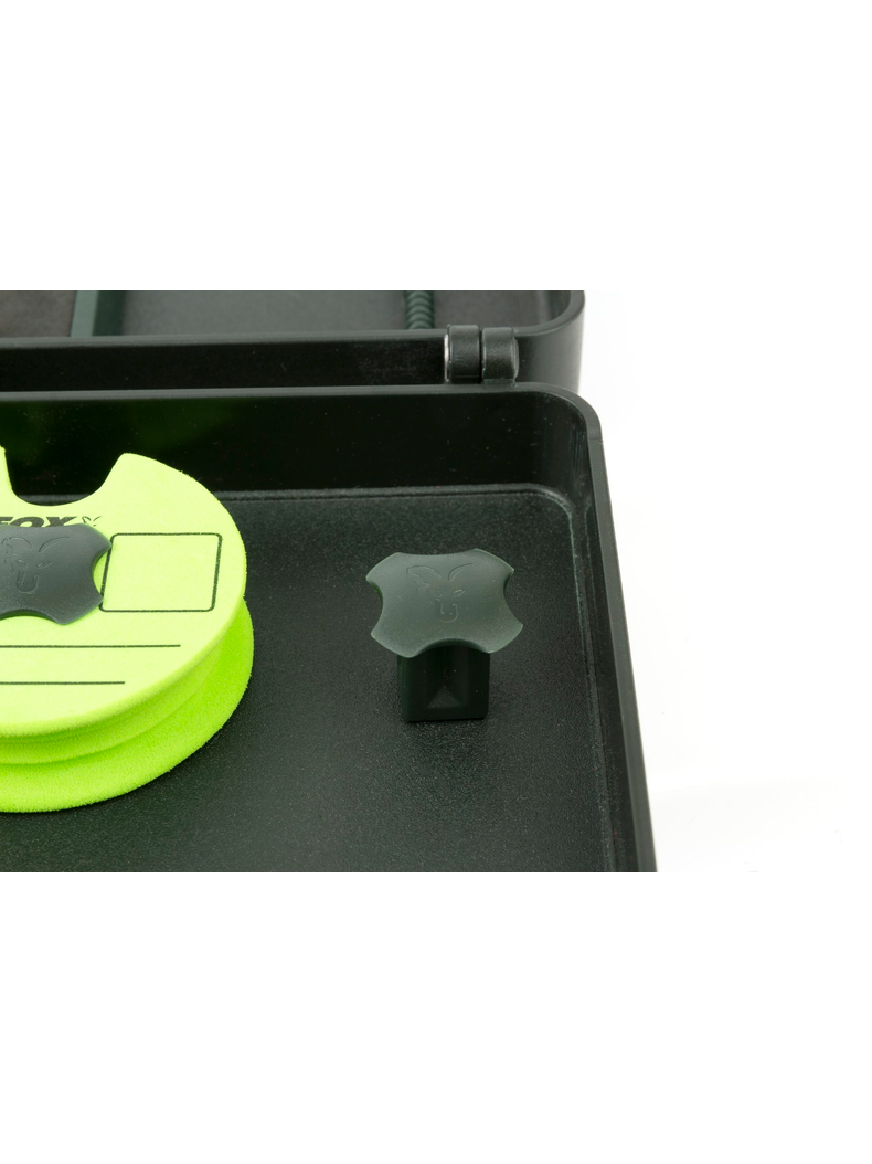 Поводочница с дисками FOX F-Box Magnetic Disc & Rig Box System, Размер: Medium, изображение 13 Поводочница с дисками FOX F-Box Magnetic Disc & Rig Box System, Размер: Medium, изображение 13