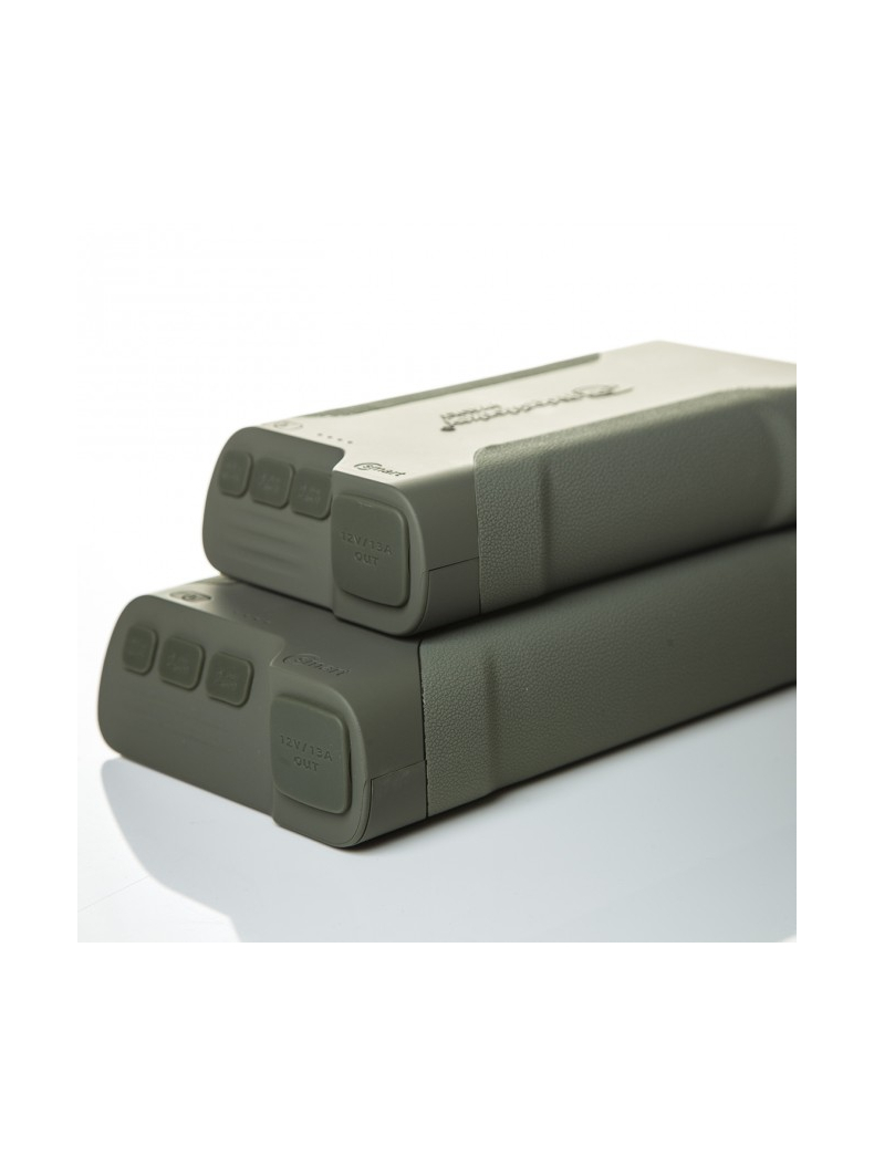 Аккумулятор для зарядки Ridge Monkey Vault C-Smart Powerbank, Цвет: Зелёный, Ёмкость: 42150 mAh, изображение 3 Аккумулятор для зарядки Ridge Monkey Vault C-Smart Powerbank, Цвет: Зелёный, Ёмкость: 42150 mAh, изображение 3