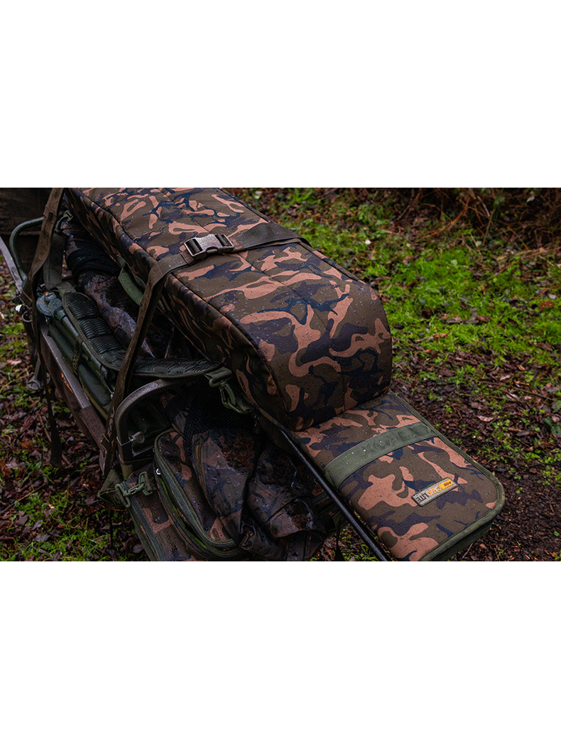 Чехол для удилищ FOX Camolite 10ft 2+2 Rod Case, изображение 7 Чехол для удилищ FOX Camolite 10ft 2+2 Rod Case, изображение 7