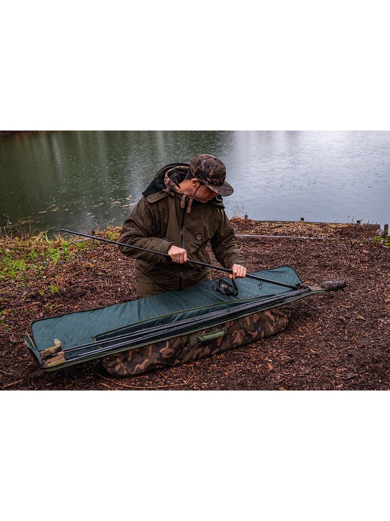 Чехол для удилищ FOX Camolite 10ft 2+2 Rod Case, изображение 6 Чехол для удилищ FOX Camolite 10ft 2+2 Rod Case, изображение 6
