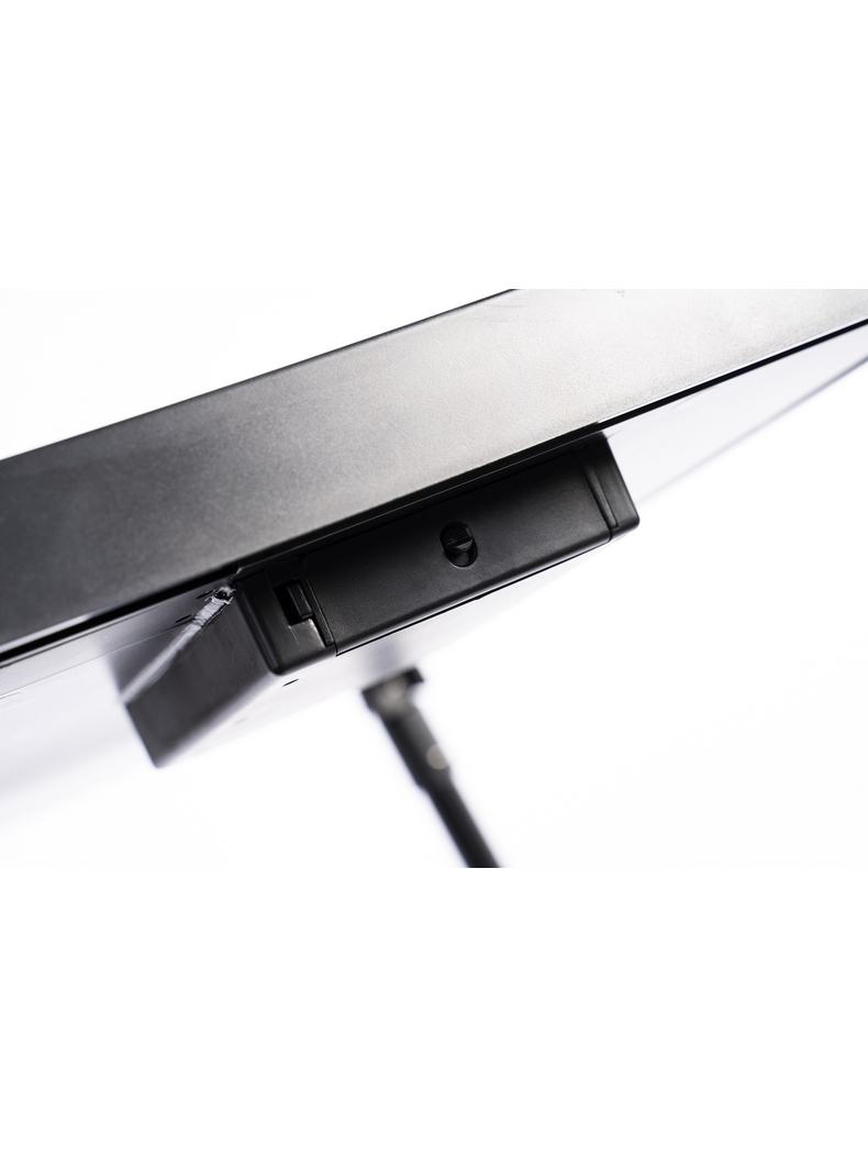 Стол с аккумулятором для зарядки Ridge Monkey Vault Tech Table, изображение 7 Стол с аккумулятором для зарядки Ridge Monkey Vault Tech Table, изображение 7