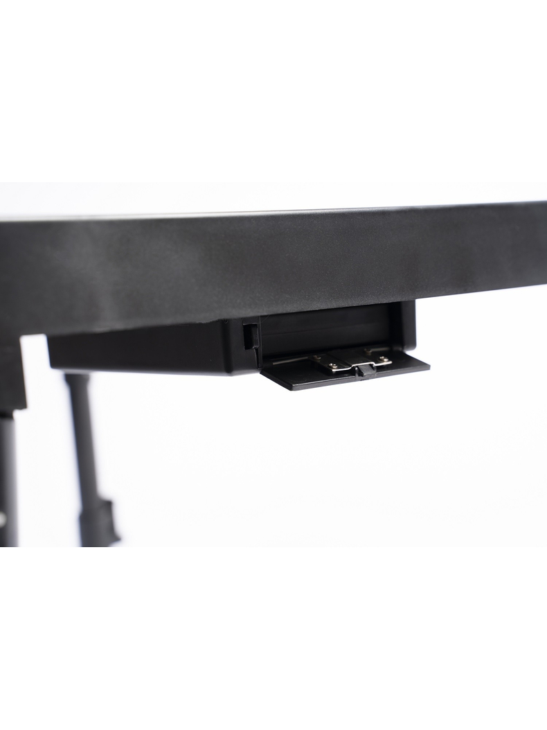 Стол с аккумулятором для зарядки Ridge Monkey Vault Tech Table, изображение 8 Стол с аккумулятором для зарядки Ridge Monkey Vault Tech Table, изображение 8