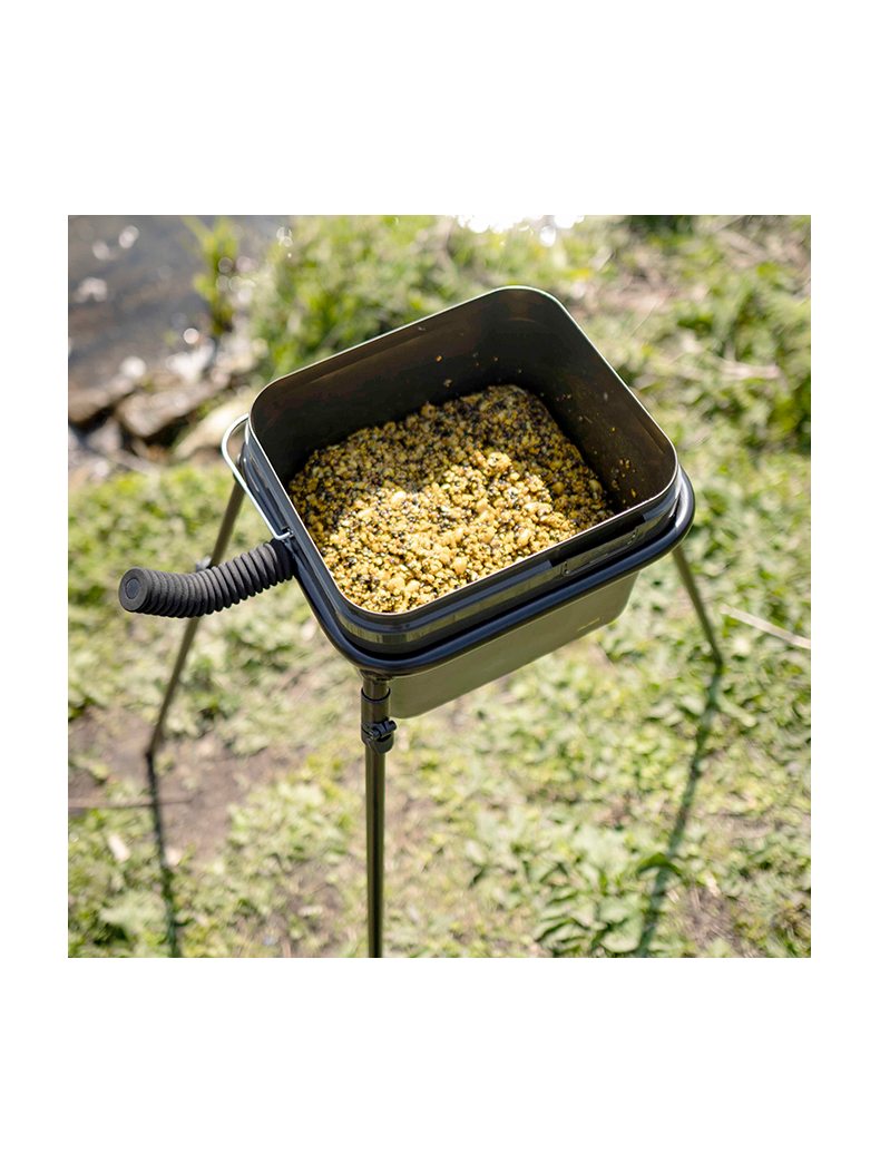 Прикормочная станция AVID CARP Lok Down Bucket Stand, изображение 5 Прикормочная станция AVID CARP Lok Down Bucket Stand, изображение 5