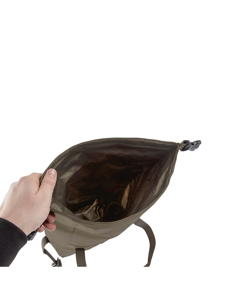 Сумка-холодильник непромокаемая AVID CARP Stormshield Cool Bag, Размер: Large , изображение 6 Сумка-холодильник непромокаемая AVID CARP Stormshield Cool Bag, Размер: Large , изображение 6