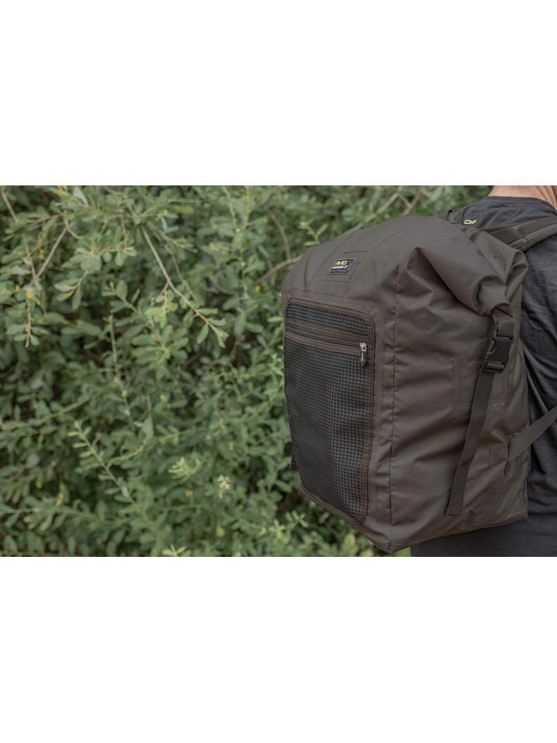Рюкзак непромокаемый AVID CARP Stormshield Rucksack, изображение 4 Рюкзак непромокаемый AVID CARP Stormshield Rucksack, изображение 4