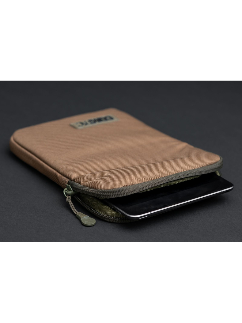 Сумка для планшета KORDA Compac Tablet Bag, Размер: Small, изображение 2 Сумка для планшета KORDA Compac Tablet Bag, Размер: Small, изображение 2