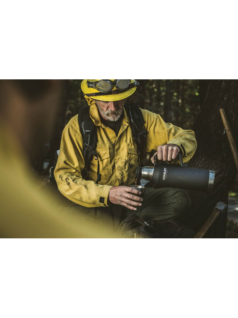 Термос STANLEY Master 1.3L чёрный, изображение 4 Термос STANLEY Master 1.3L чёрный, изображение 4