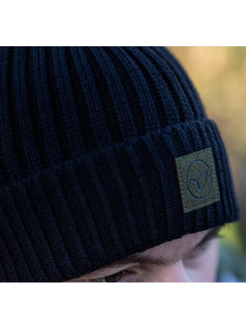 Шапка KORDA LE Fishermen Beanie Black, изображение 3 Шапка KORDA LE Fishermen Beanie Black, изображение 3