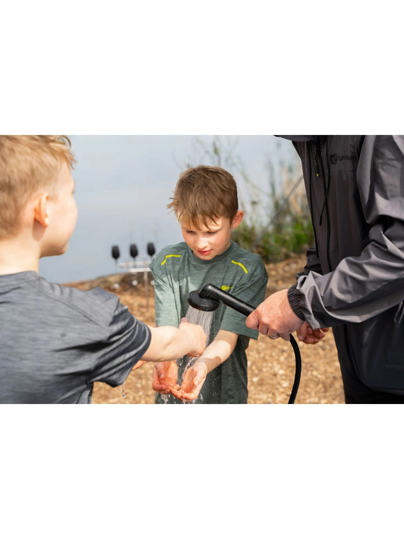 Душ переносной с канистрой Ridge Monkey Outdoor Power Shower Full Kit, изображение 9 Душ переносной с канистрой Ridge Monkey Outdoor Power Shower Full Kit, изображение 9