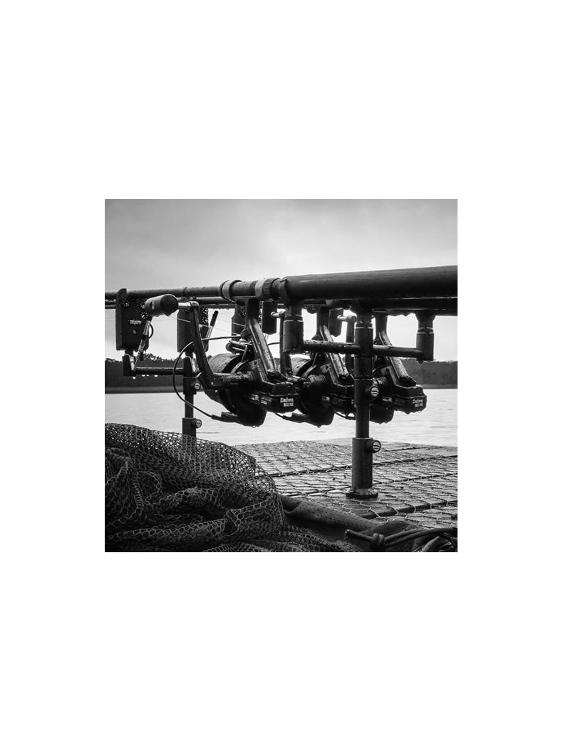 Стакан для крепления стойки к понтону Cygnet Stage Stand, изображение 3 Стакан для крепления стойки к понтону Cygnet Stage Stand, изображение 3