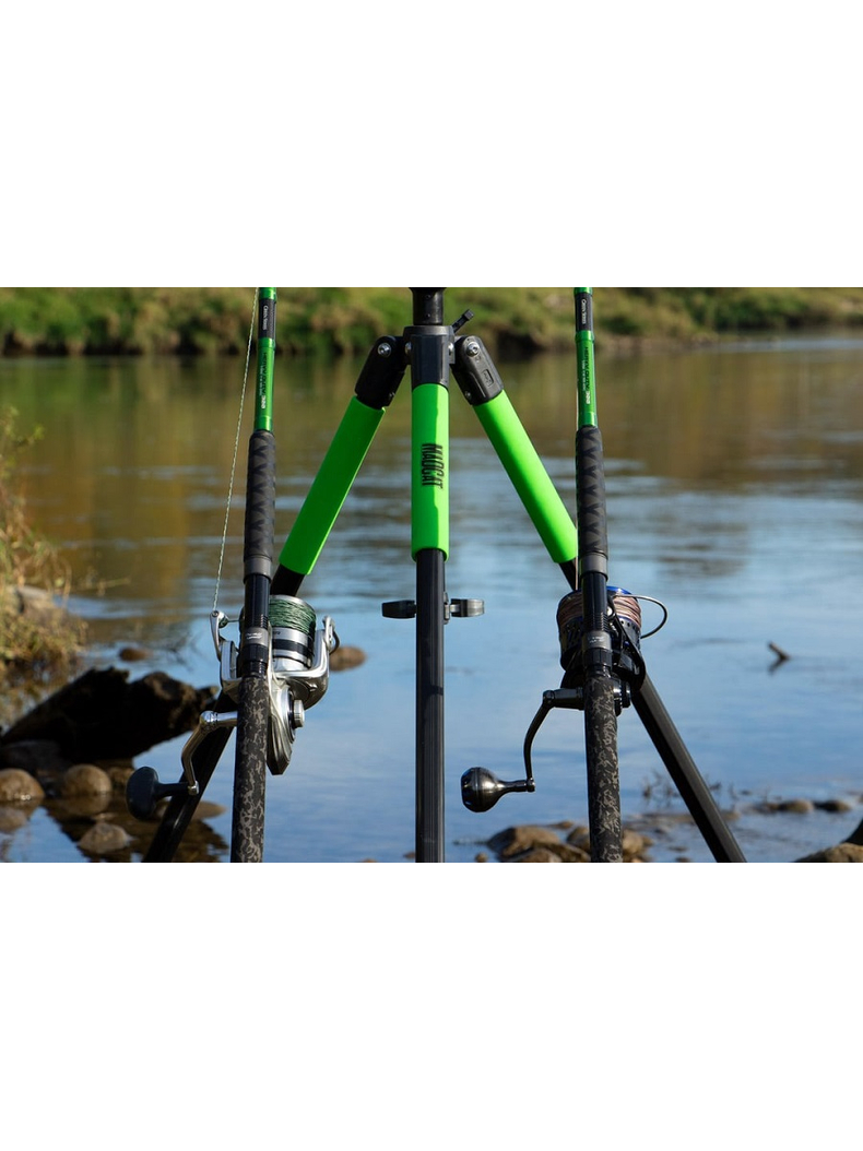 Подставка для 2 удилищ MADCAT® HEAVY DUTY TRI POD, изображение 4 Подставка для 2 удилищ MADCAT® HEAVY DUTY TRI POD, изображение 4