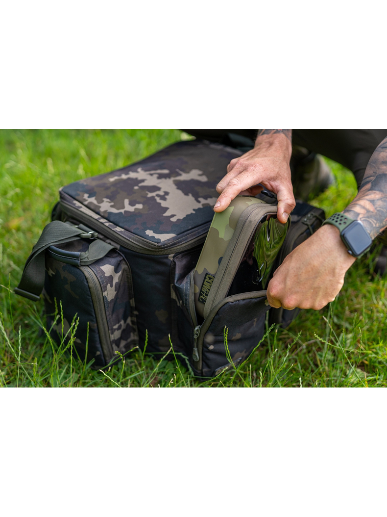 Сумка универсальная KORDA Compac Carryall Dark Kamo, Размер: Small, изображение 2 Сумка универсальная KORDA Compac Carryall Dark Kamo, Размер: Small, изображение 2