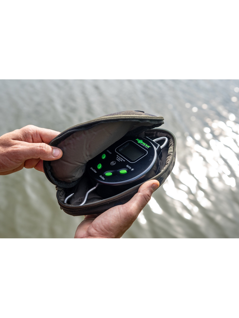 Чехол для весов электронных KORDA Compac Digital Scales Pouch Dark Kamo, изображение 2 Чехол для весов электронных KORDA Compac Digital Scales Pouch Dark Kamo, изображение 2