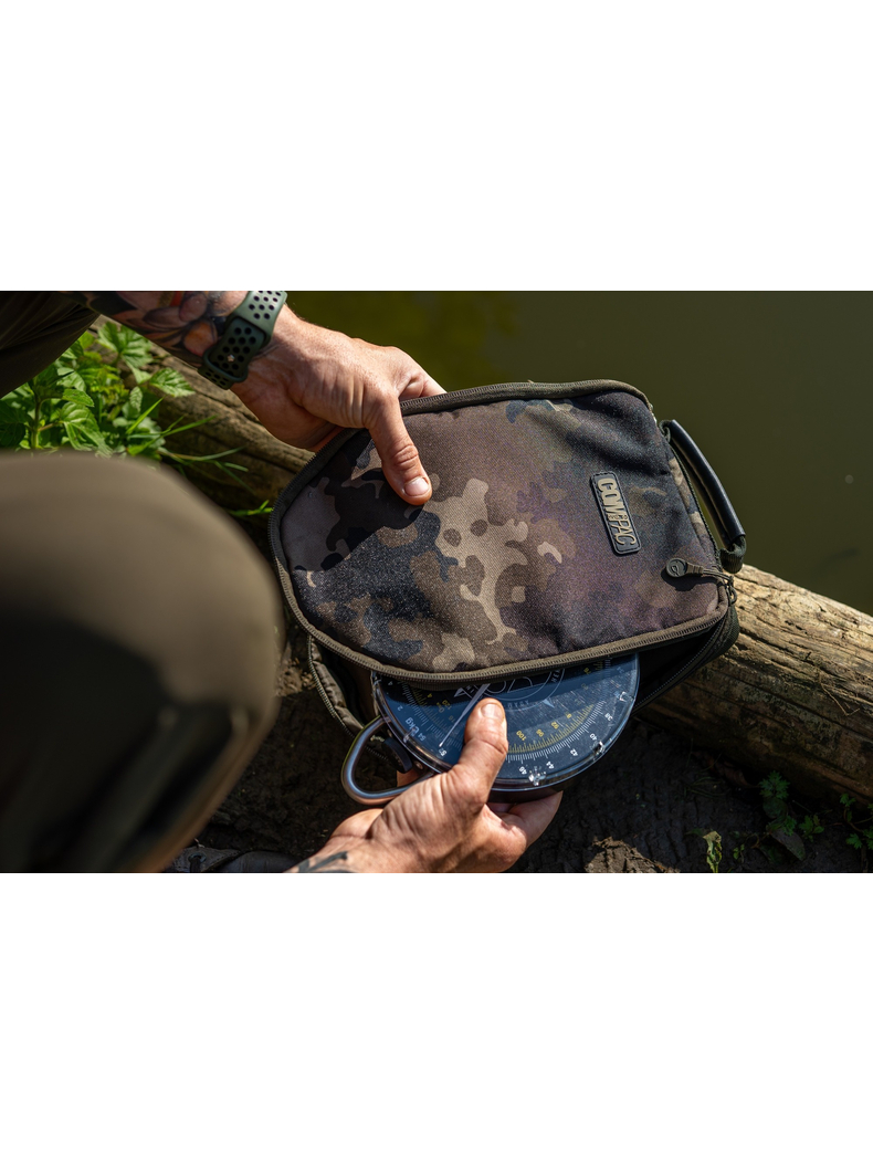 Чехол для весов KORDA Compac Scales Pouch Dark Kamo, изображение 2