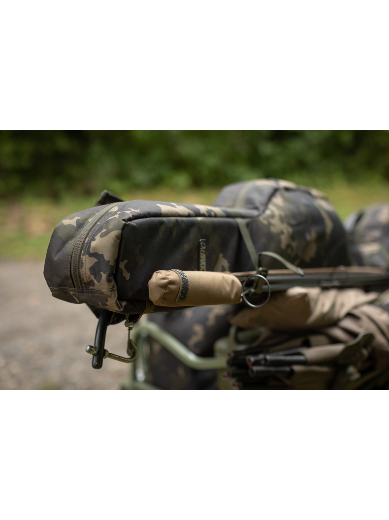 Чехол для 5-ти удилищ KORDA Compac 5 Rod Holdall Dark Kamo, Длина удилища: 12 ft :: 3.60 м, изображение 2 Чехол для 5-ти удилищ KORDA Compac 5 Rod Holdall Dark Kamo, Длина удилища: 12 ft :: 3.60 м, изображение 2