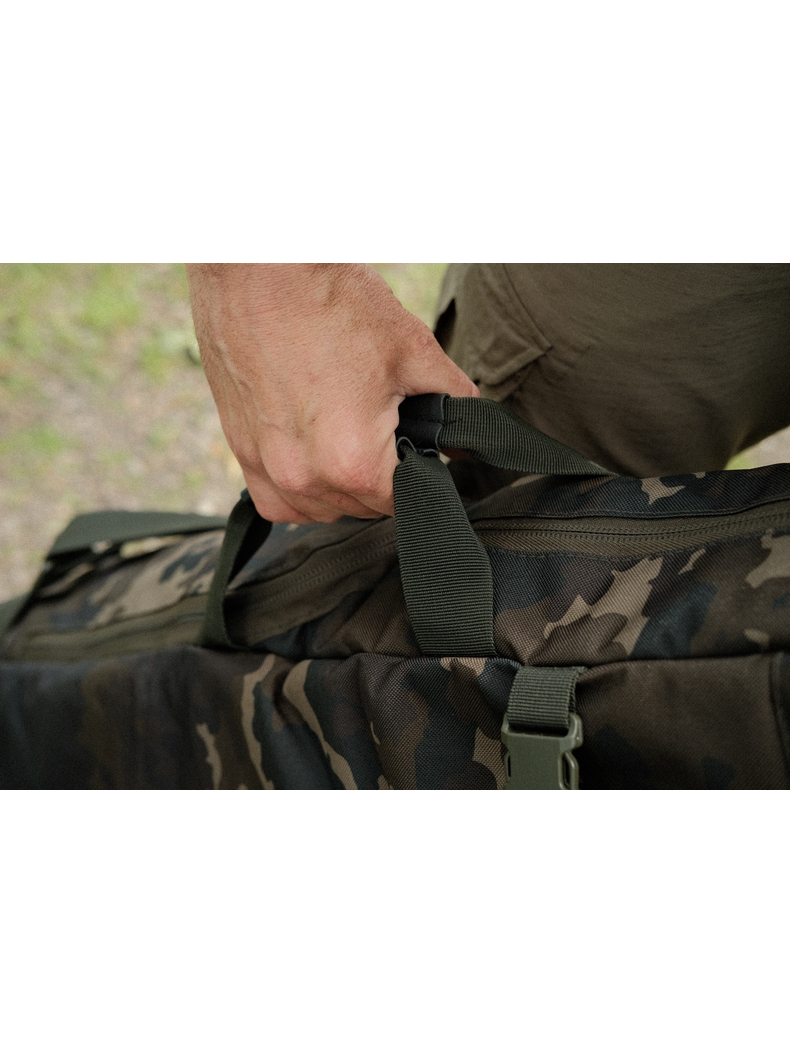 Чехол для 5-ти удилищ KORDA Compac 5 Rod Holdall Dark Kamo, Длина удилища: 12 ft :: 3.60 м, изображение 6 Чехол для 5-ти удилищ KORDA Compac 5 Rod Holdall Dark Kamo, Длина удилища: 12 ft :: 3.60 м, изображение 6