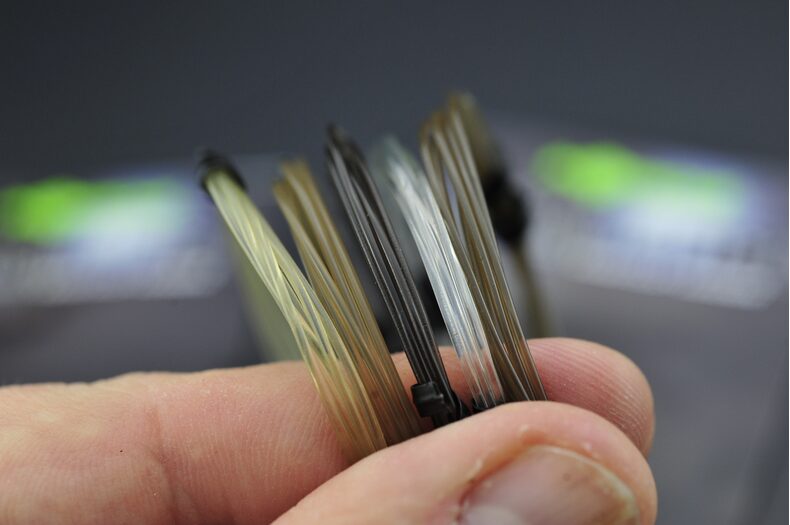 Готовый монолидер для монтажа "вертолёт" KORDA Dark Matter Leader Heli — фото 2 — CARPshop