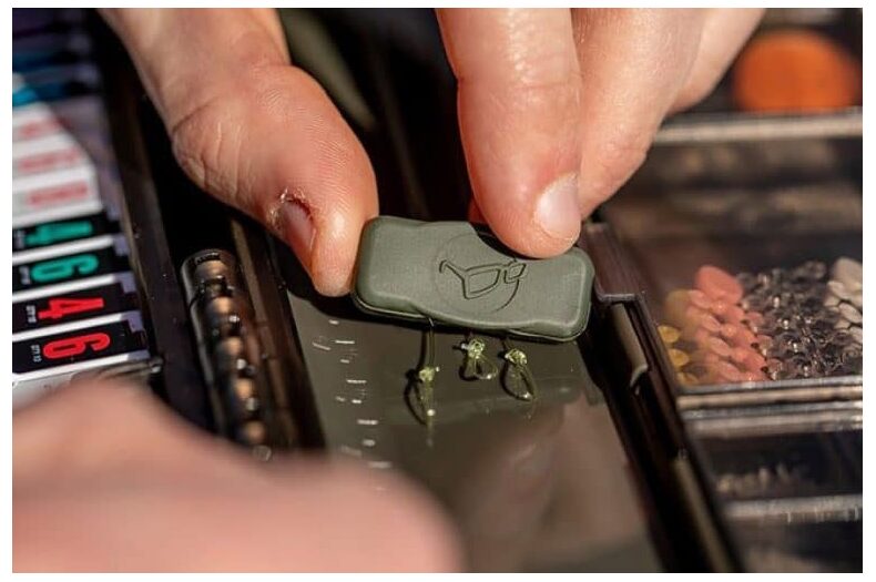 Магнит для коробки Korda Rig Tray Magnet — фото 4 — CARPshop