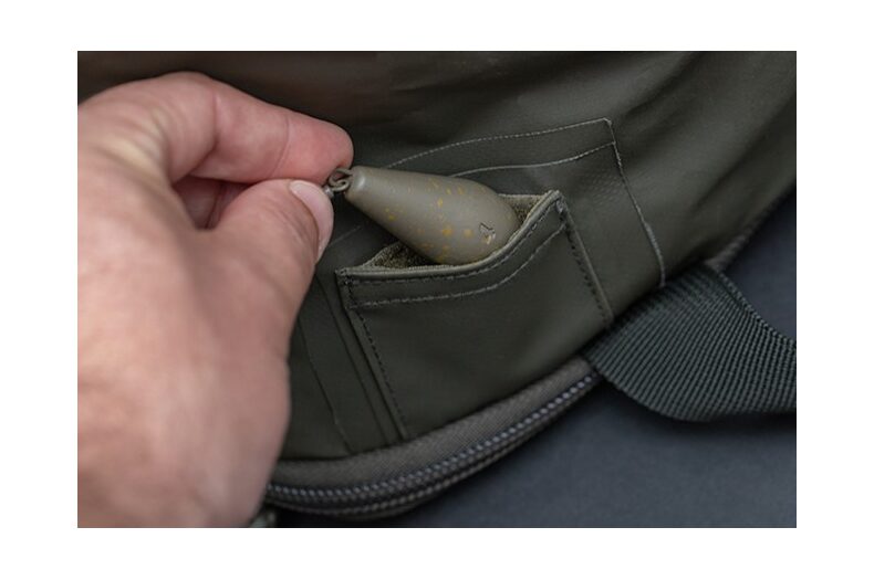 Сумка для перевозки вейдерсов KORDA Compac Wader Cover — фото 5 — CARPshop