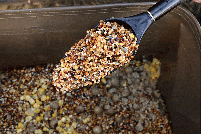 Ковш малый для прикормки FOX Mini Baiting Spoon — фото 2 — CARPshop