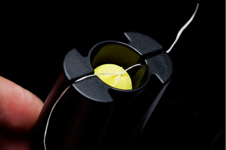 Прибор для обвязки насадки Ridge Monkey EzeeKnot Hookbait Tyer — фото 4 — CARPshop