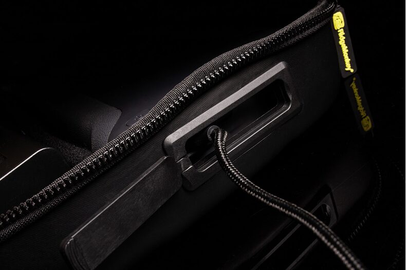 Жесткий чехол для перевозки электронных аксессуаров Ridge Monkey GorillaBox Tech — фото 5 — CARPshop