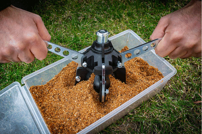 Шаролепка с набором форм WOLF Ball Maker Kit