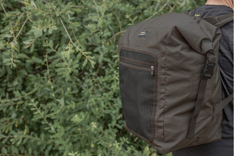 Рюкзак непромокаемый AVID CARP Stormshield Rucksack — фото 4 — CARPshop