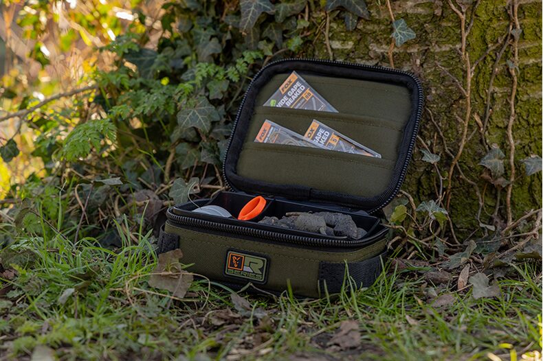 Сумочка для грузил FOX R-SERIES Compact Rigid Lead & Bits Bag — фото 7 — CARPshop
