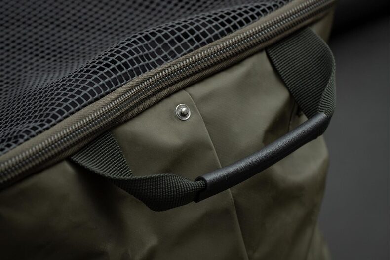 Сумка для перевозки вейдерсов KORDA Compac Wader Cover — фото 3 — CARPshop