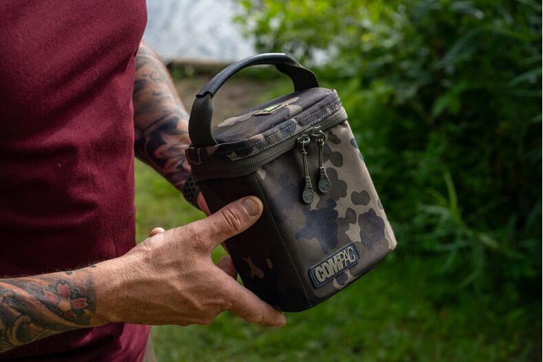 Сумка для ароматизаторов KORDA Compac Goo Bag Dark Kamo — фото 2 — CARPshop