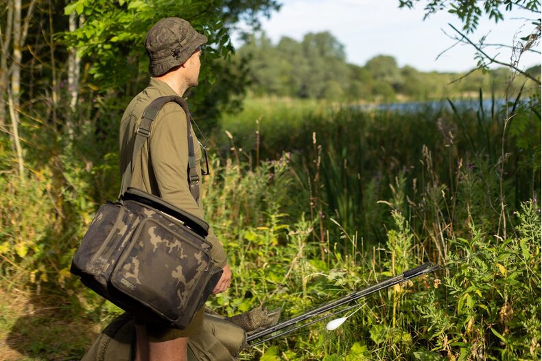 Сумка KORDA Compac Cube Carryall Dark Kamo — фото 4 — CARPshop