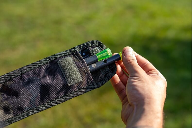 Чехол для маркерных колышков KORDA Compac Distance Stick Bag Dark Kamo — фото 2 — CARPshop