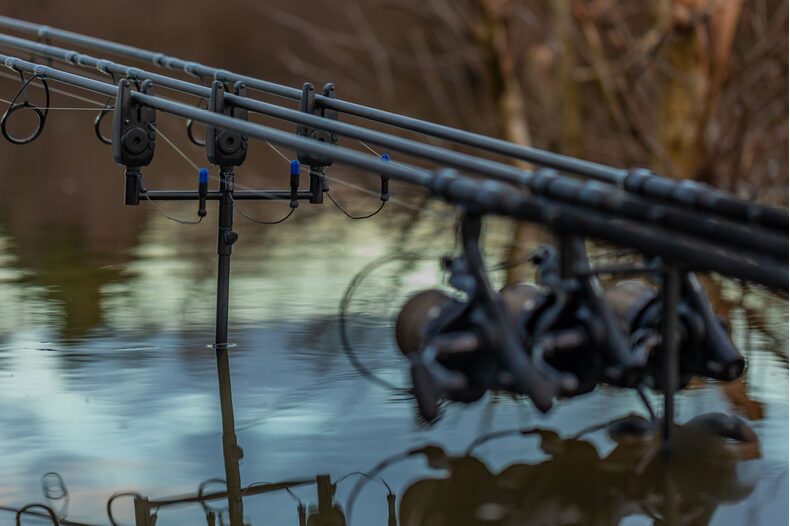 Облегченная раздвижная перекладина FOX Black Label Slim 3 Rod Buzz Bars — фото 2 — CARPshop