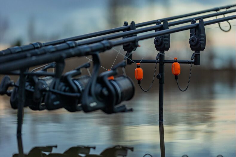 Облегченная раздвижная перекладина FOX Black Label Slim 3 Rod Buzz Bars — фото 3 — CARPshop