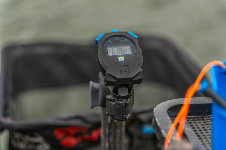 Часы-секундомер с креплением PRESTON Offbox Stopwatch — фото 4 — CARPshop