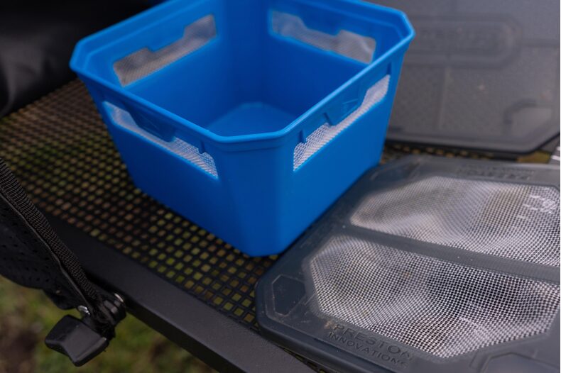Контейнер для живых насадок PRESTON Venta Window Tub 3 Pint — фото 6 — CARPshop