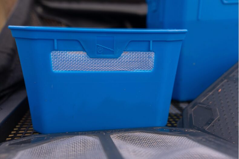 Контейнер для живых насадок PRESTON Venta Window Tub 3 Pint — фото 7 — CARPshop