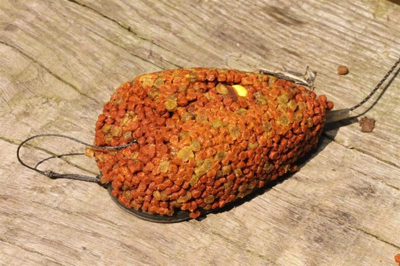 Пресс-форма для кормушек AVID CARP Carp Method Feeder Mould — фото 5 — CARPshop
