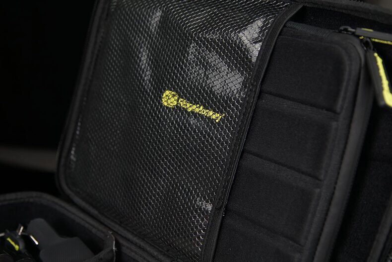 Жесткий чехол для перевозки электронных аксессуаров Ridge Monkey GorillaBox Tech — фото 7 — CARPshop