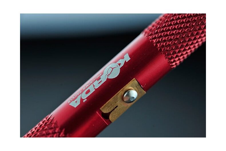 Инструмент для снятия оболочки поводковых материалов Korda Strippa Tool — фото 3 — CARPshop