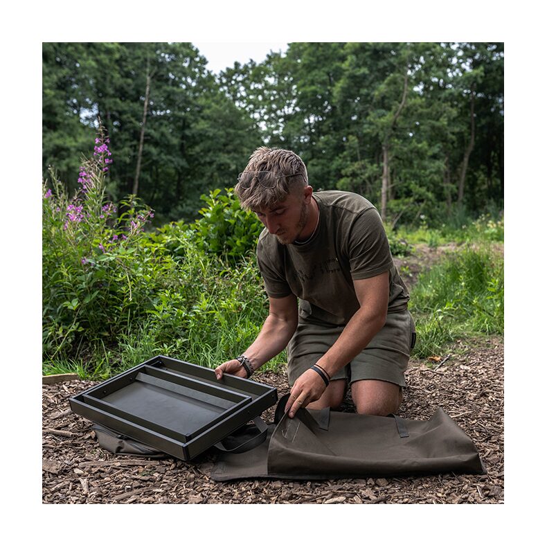 Монтажный столик двухъярусный с сумкой AVID CARP Double Decker Bivvy Organizer — фото 7 — CARPshop