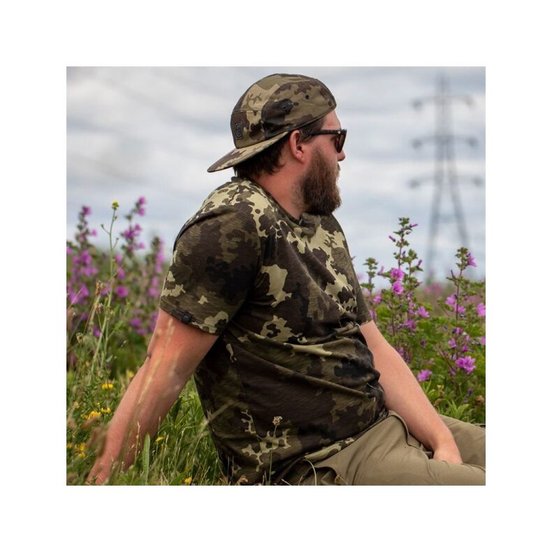 Футболка KORDA Kore Light Kamo Tee — фото 2 — CARPshop