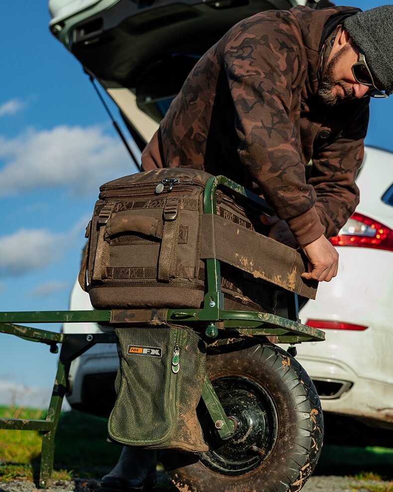 Сумка - рюкзак FOX Explorer Rucksack / Barrow Bag