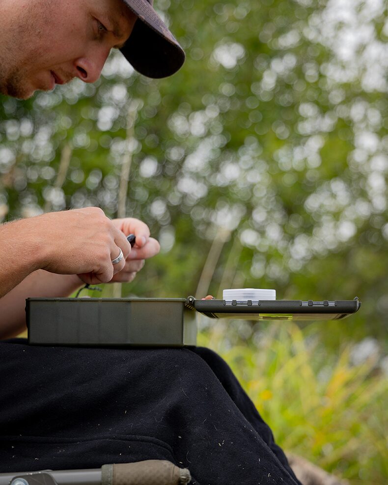 Текл бокс с наполнением FOX Loaded Medium Tackle Box EDGES — фото 7 — CARPshop