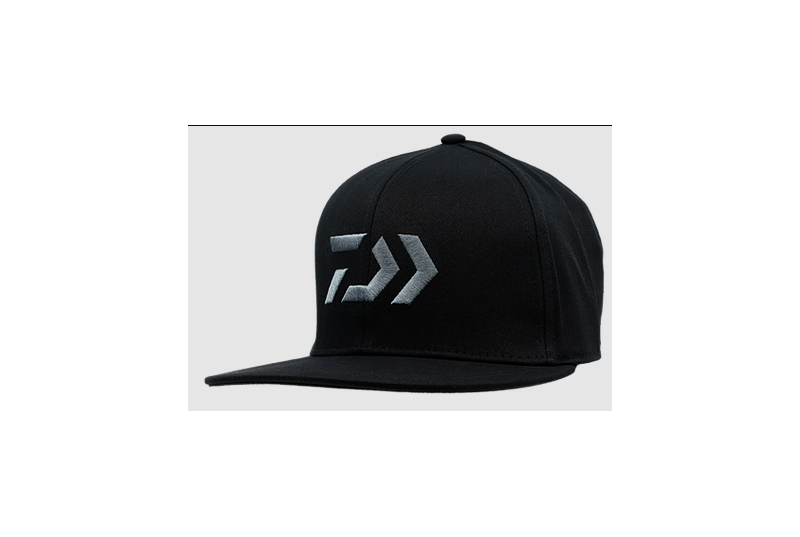 Кепка Daiwa Snapback Cap черная с логотипом